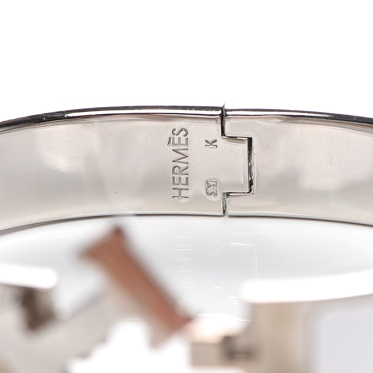Enamel Narrow Clic Clac H Bracelet PM White