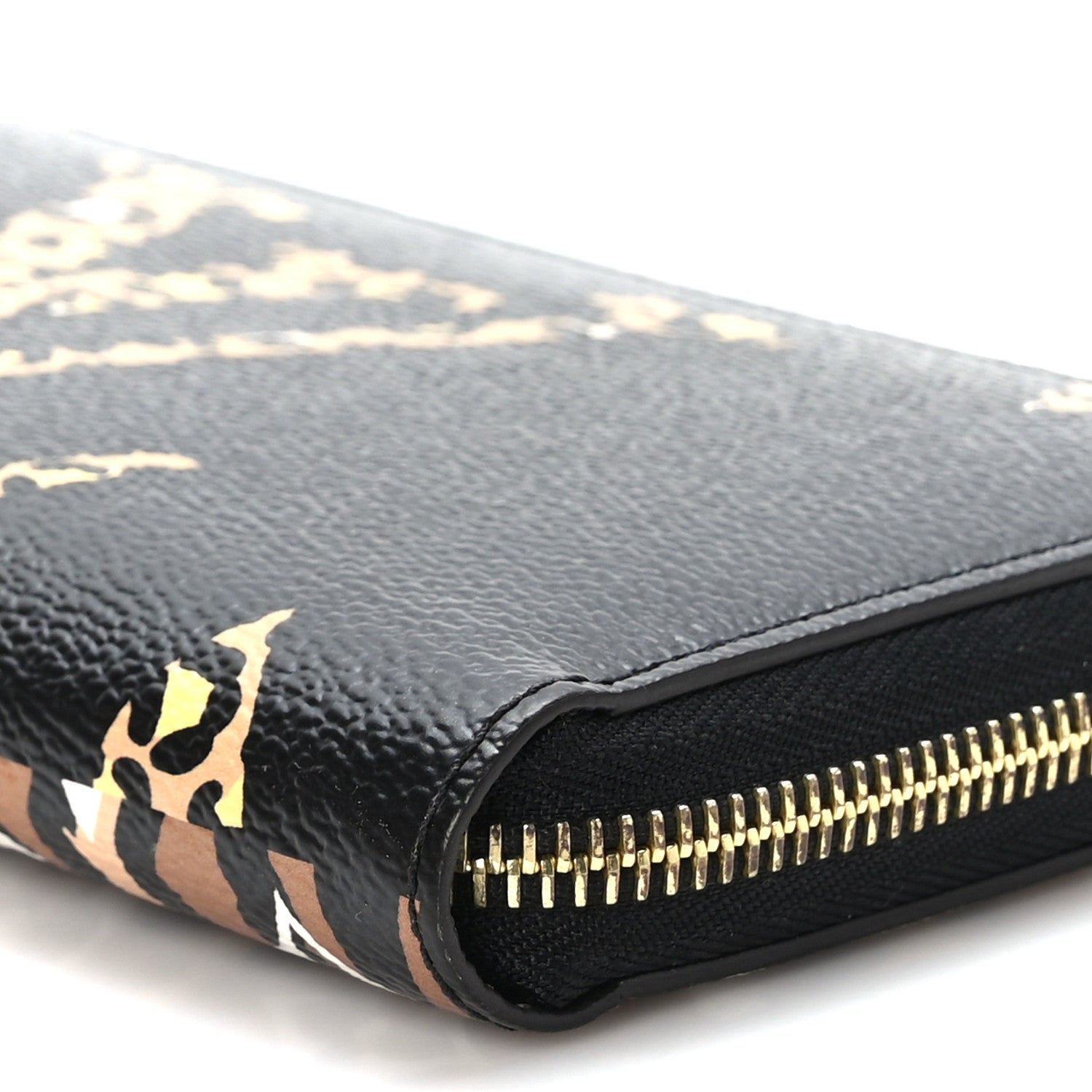 Louis Vuitton Monogram Giant Jungle Zippy Wallet Black 8 of 8