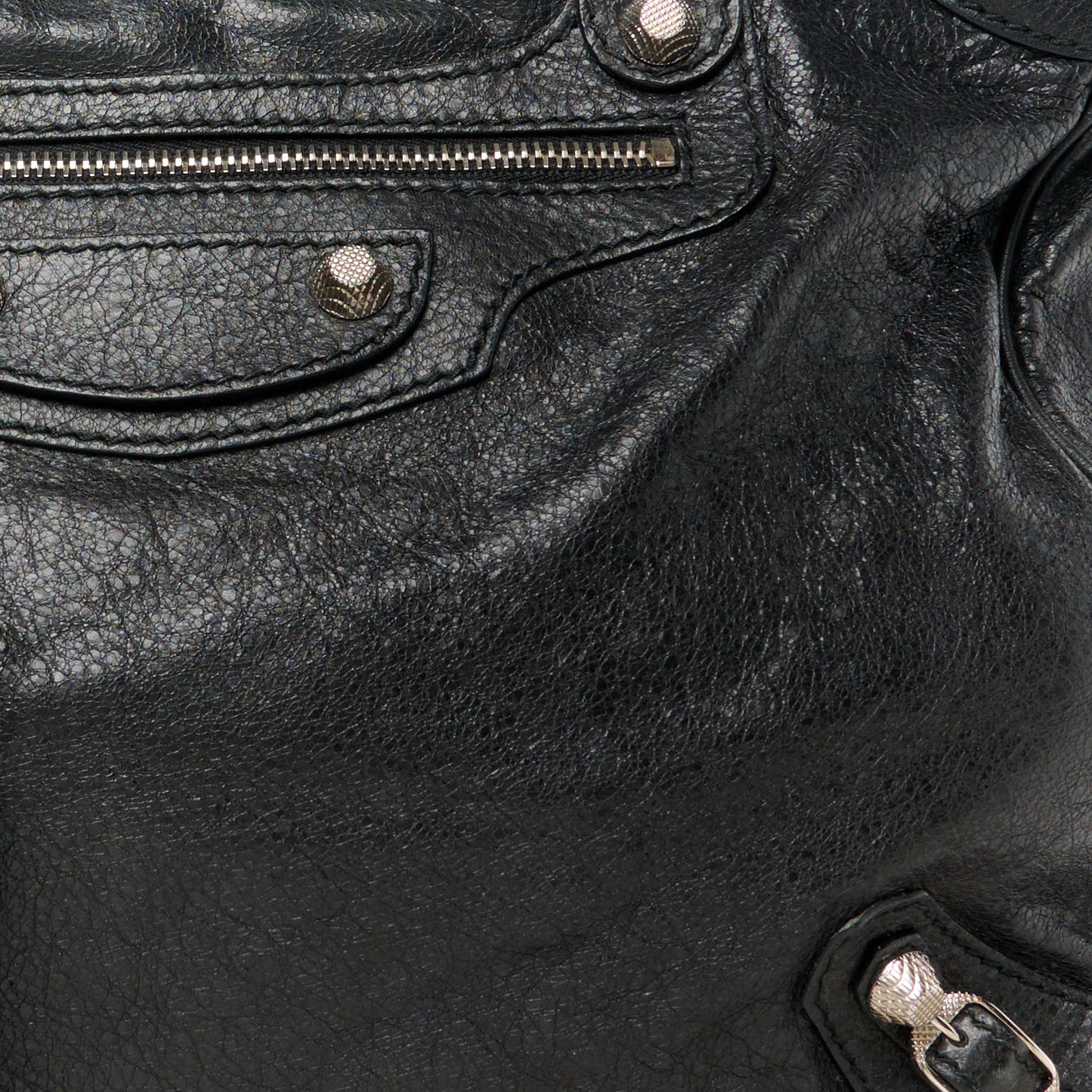 Agneau Giant 12 Silver Hardware Velo Black