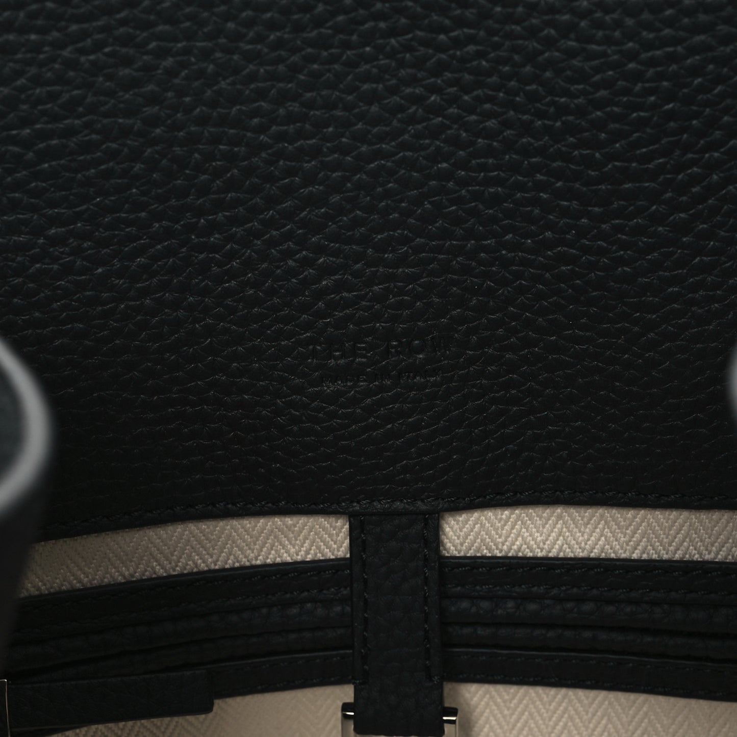 Matte Grained Calfskin Soft Margaux 15 Black
