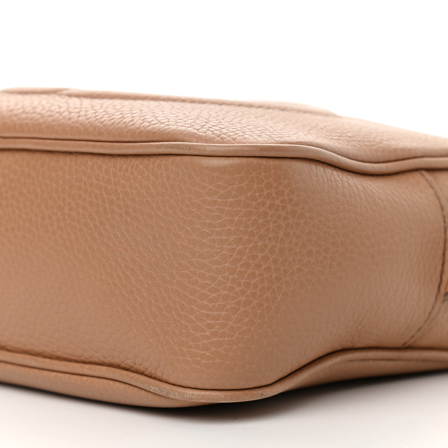 Gucci Pebbled Calfskin Small Soho Disco Bag Camelia 10 of 11