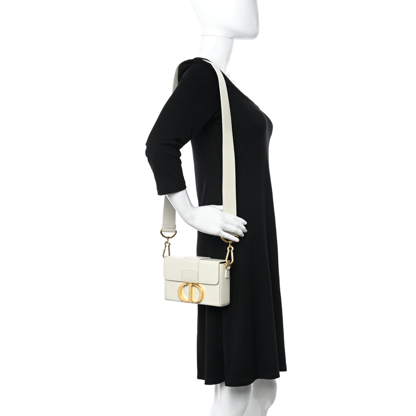 Smooth Calfskin 30 Montaigne Box Bag White