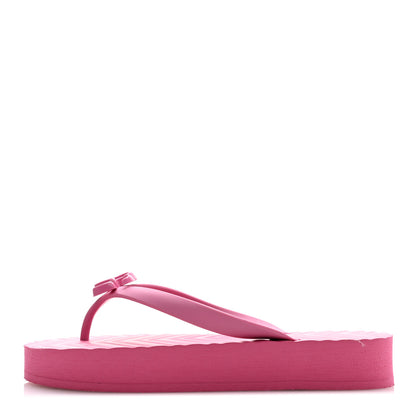 Gucci Rubber Chevron Womens GG Thong Sandals 37 Pink Tropical Flower 1 of 7