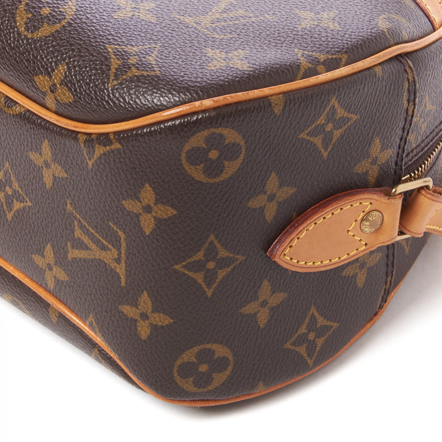 Louis Vuitton Monogram Blois 4 of 7