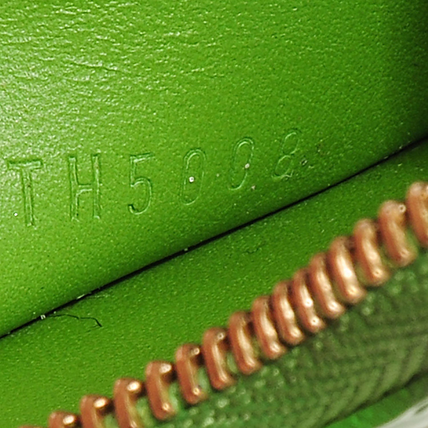 Louis Vuitton Vernis Heart Coin Purse Vert Tonic 7 of 7