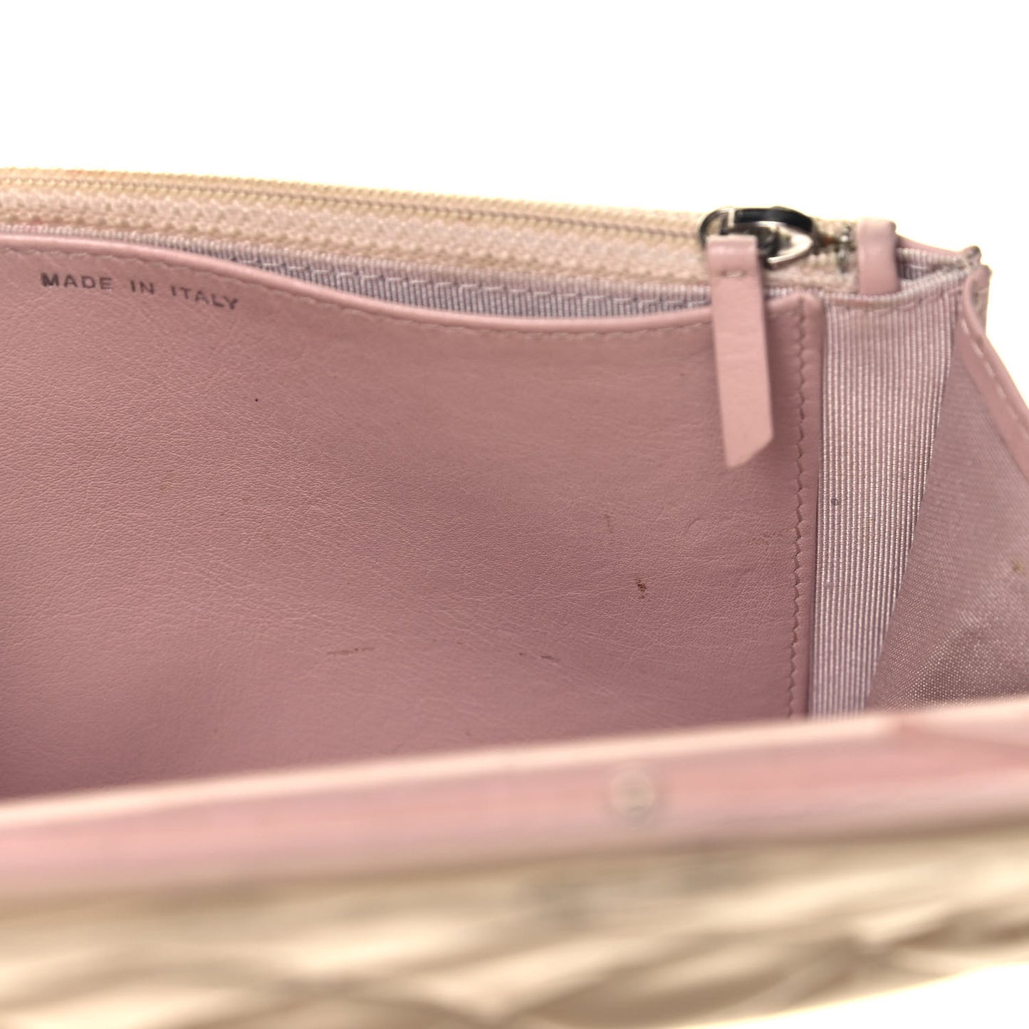 Patent Quilted Wallet On Chain WOC Pink