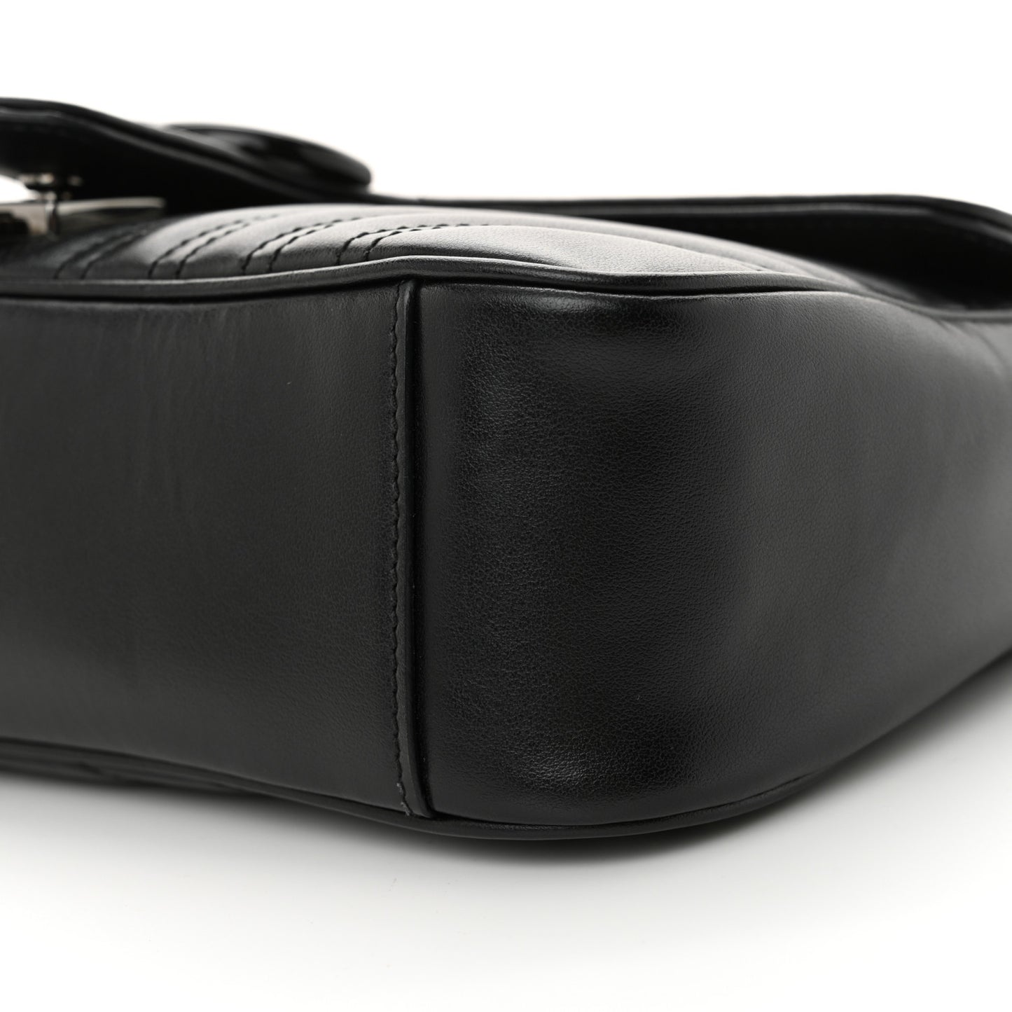 Calfskin Matelasse Monochrome Small GG Marmont Shoulder Bag Black