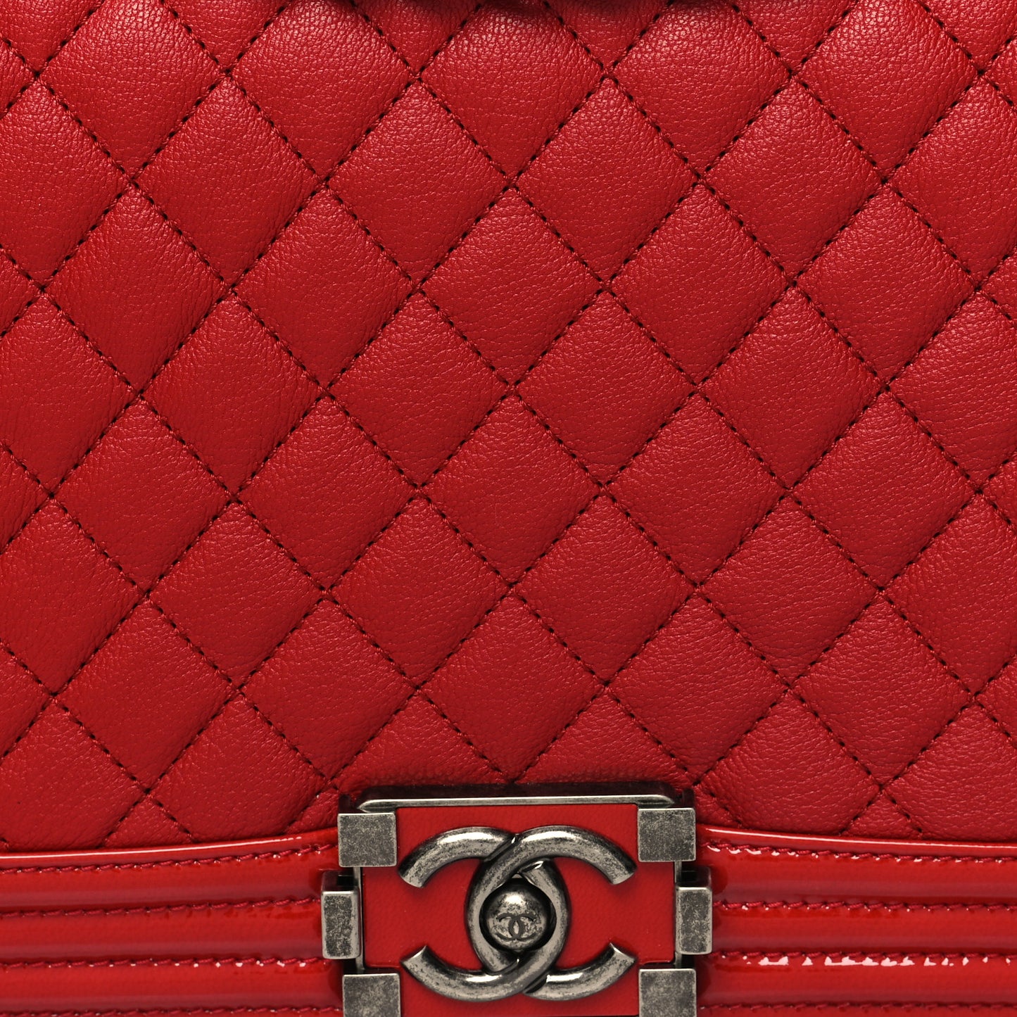 Goatskin Patent Quilted New Medium Boy Flap Red