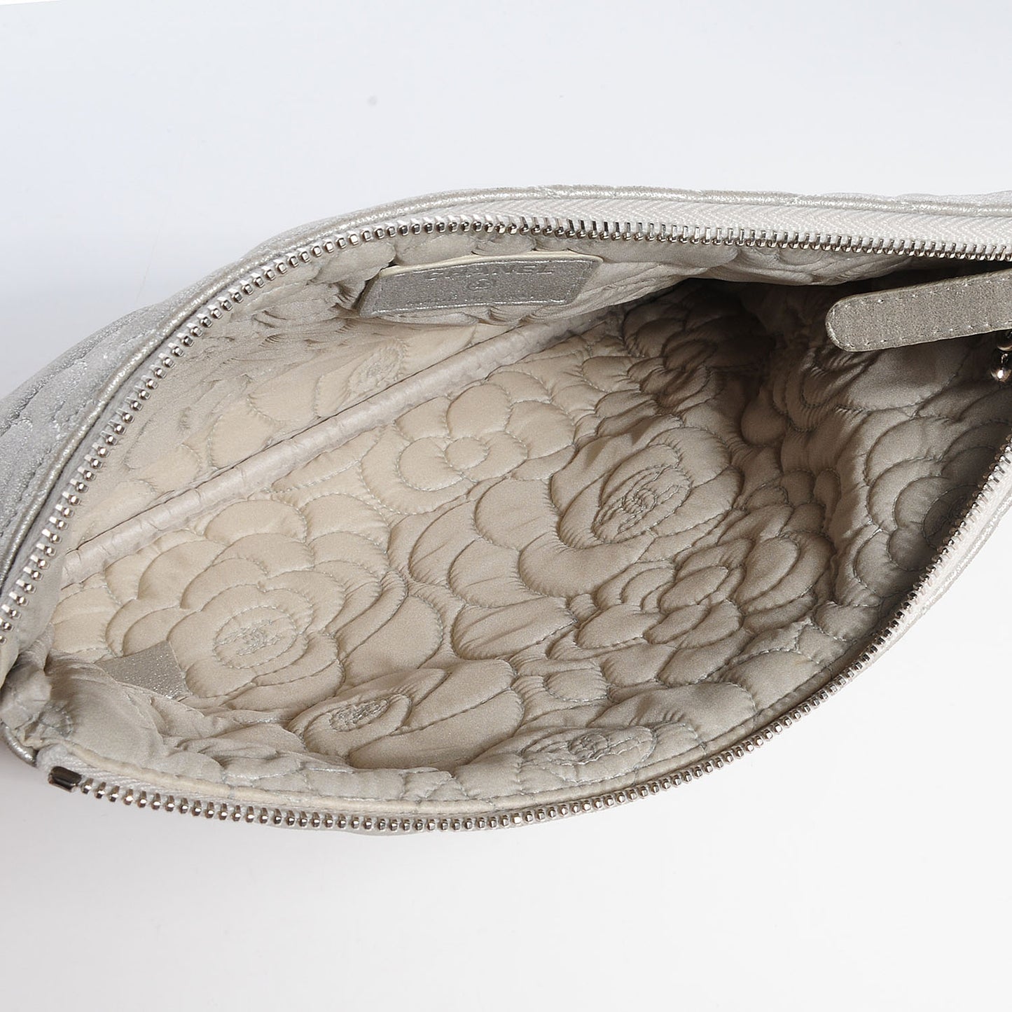 Goatskin Camellia Stitched Medium Cosmetic Case Silver