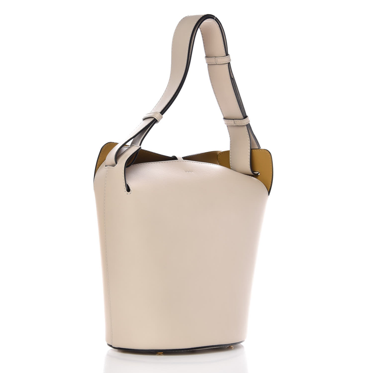 Burberry Supple Calfskin Medium Bucket Limestone 4 of 9