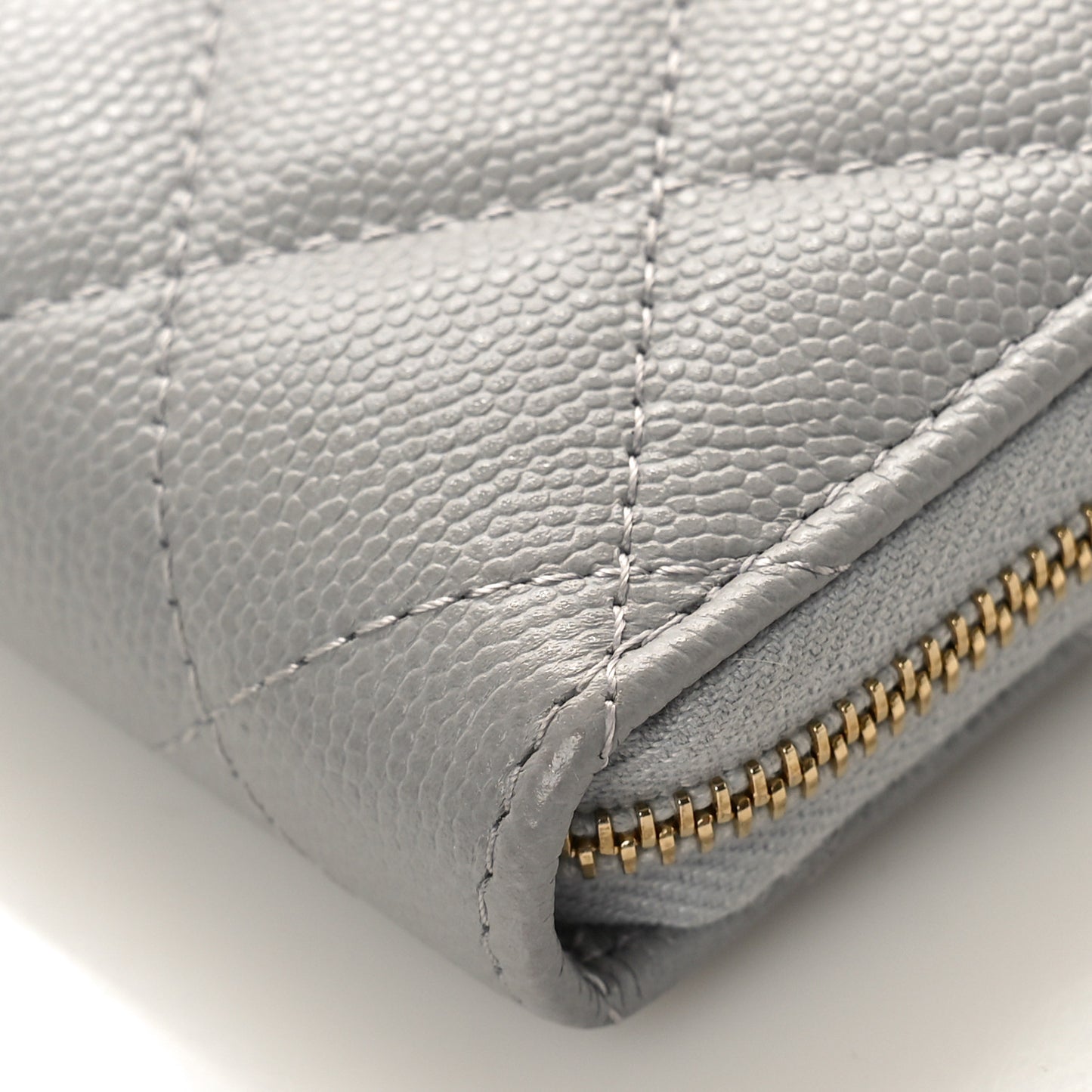 Caviar Quilted Zip Coin Purse Grey