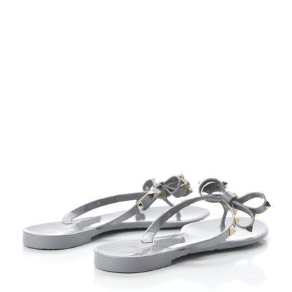 Valentino Garavani PVC Jelly Rockstud Bow Thong Sandals 40 Pastel Grey 4 of 8