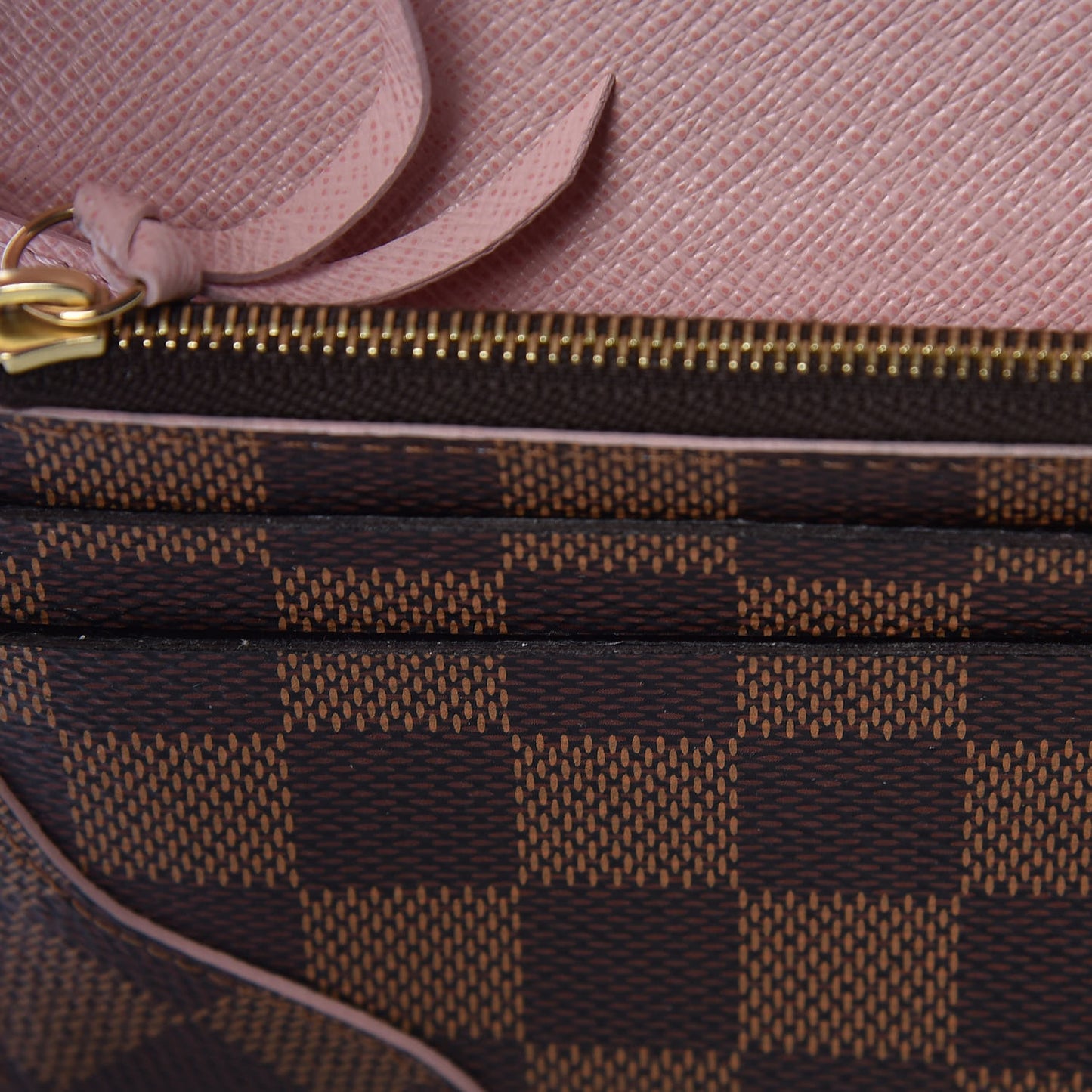 Damier Ebene Caissa Wallet Rose Ballerine