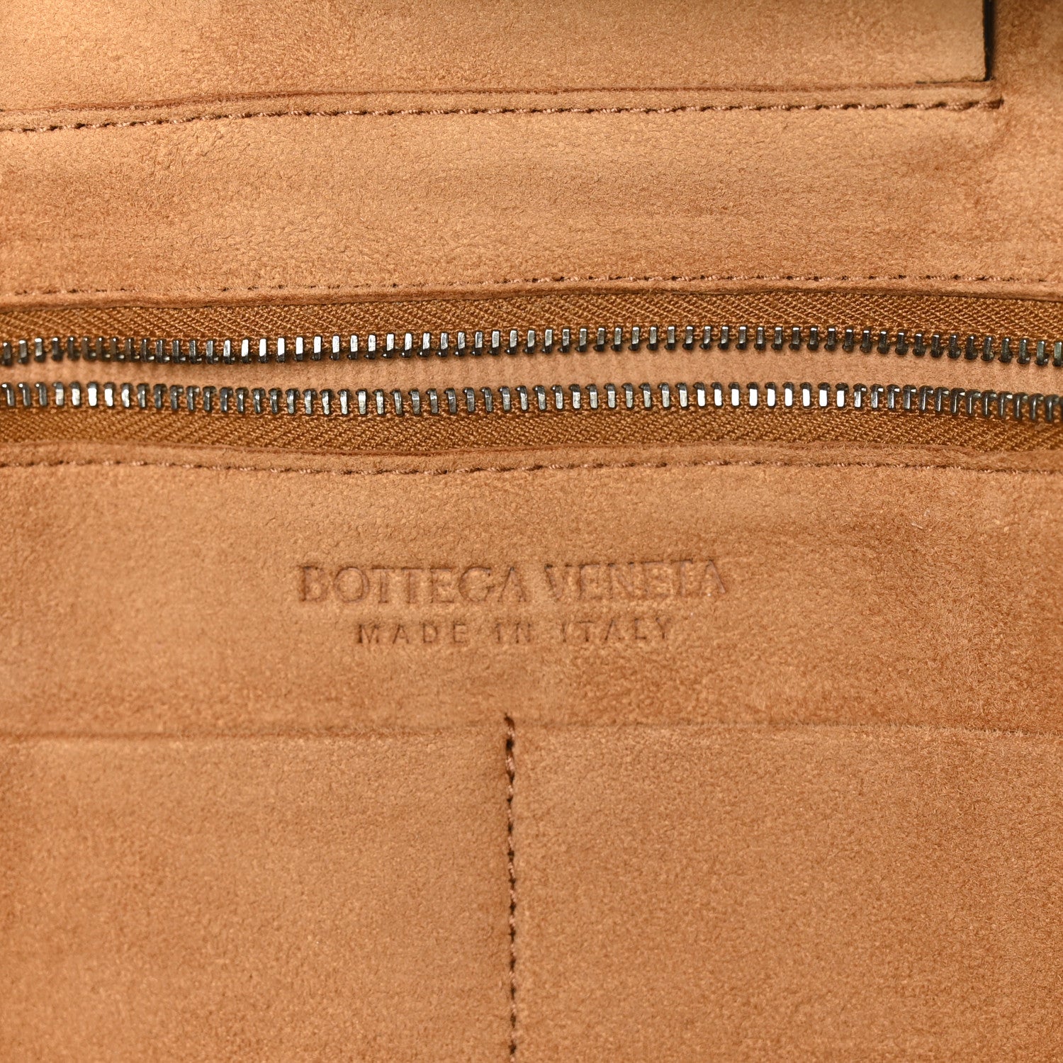 Bottega Veneta Grained Calfskin Maxi Intrecciato Medium Arco Black 6 of 9