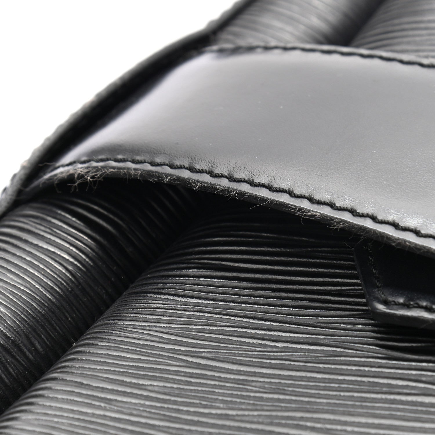 Louis Vuitton Epi Sac D'Epaule 10 of 12