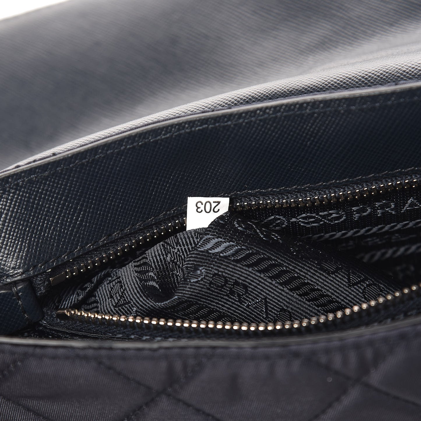 Nylon Tessuto Quilted Flap Navy