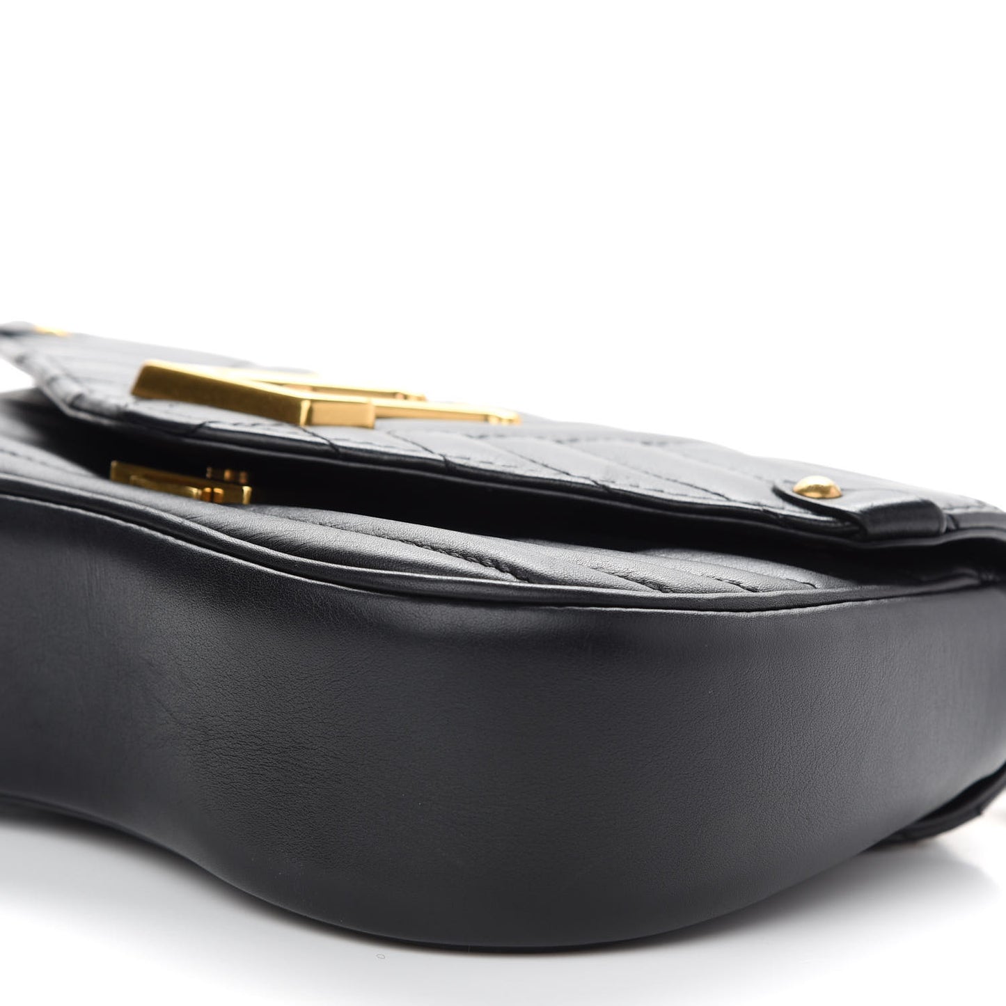 Calfskin New Wave Chain PM Black