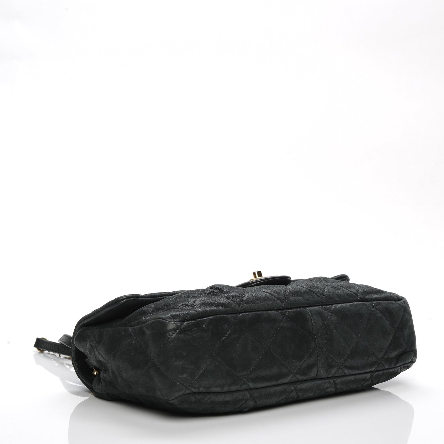 Iridescent Calfskin Large Chic Quilt Flap Black