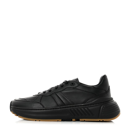 Bottega Veneta Calfskin Mens The Speedster Sneakers 42 Black 1 of 8