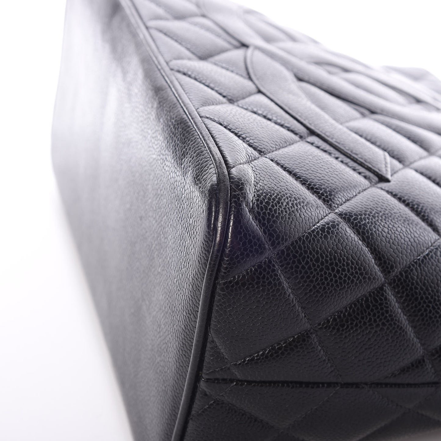 Caviar Quilted Medallion Tote Black