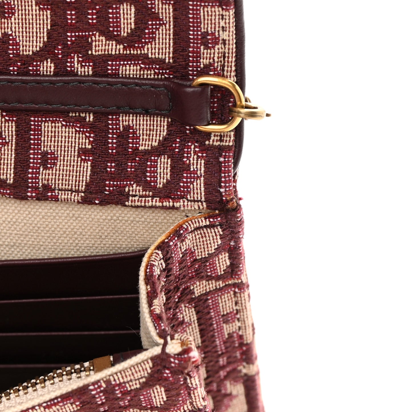 Oblique Saddle Chain Pouch Burgundy