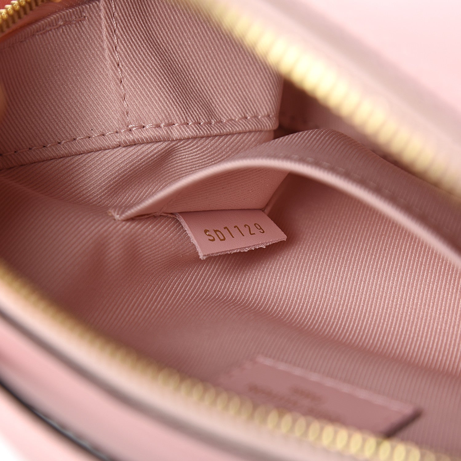 Louis Vuitton Damier Azur Saintonge Eau de Rose 7 of 12