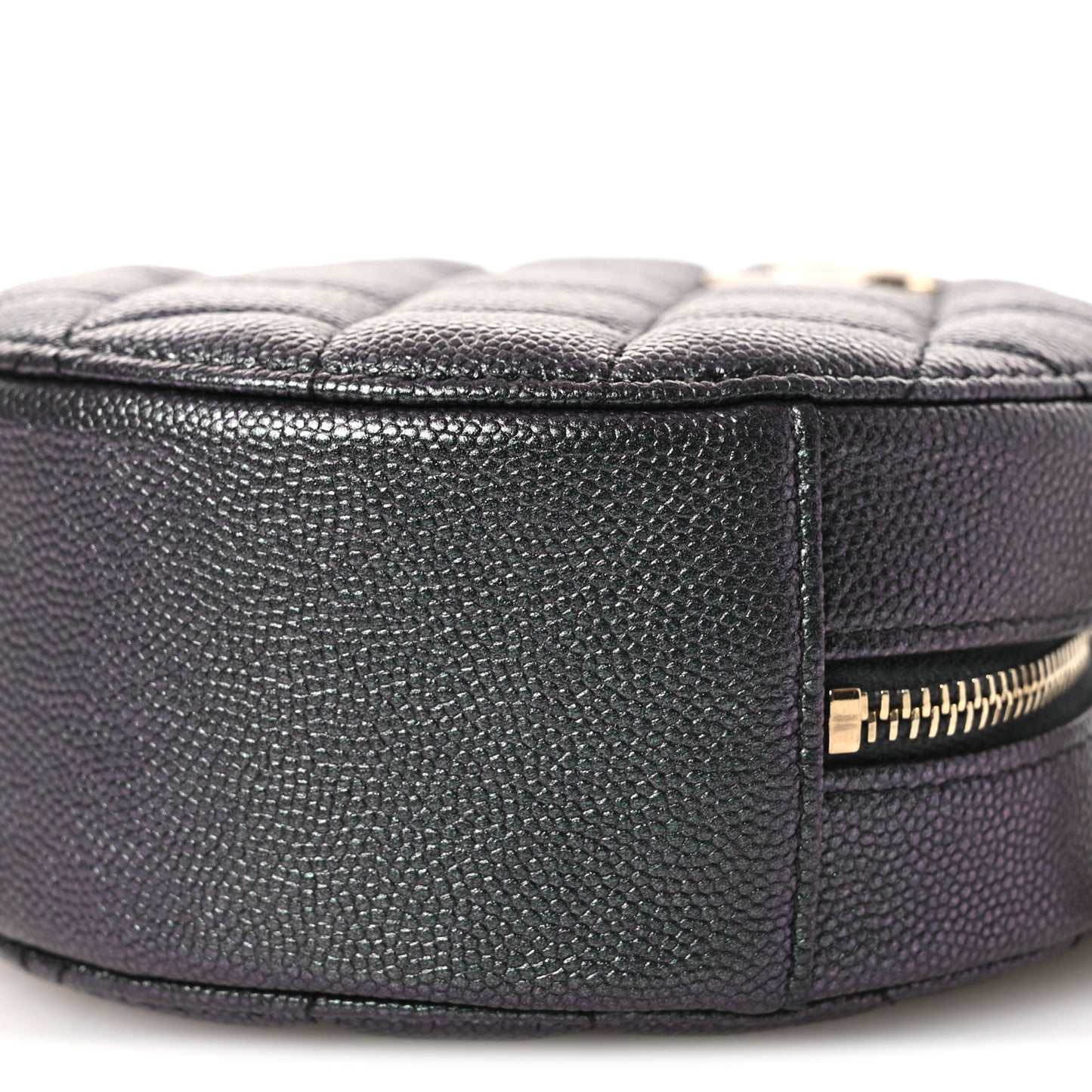 Iridescent Caviar Quilted Round Clutch With Chain Black