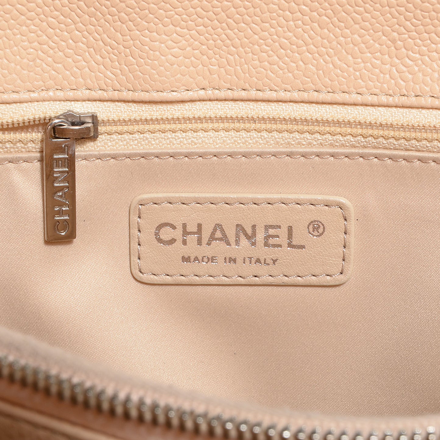Caviar Grand Shopping Tote GST Beige Clair