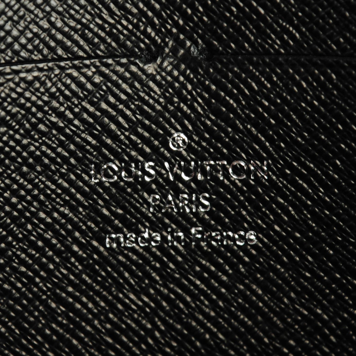 Epi World Tour Twist Chain Wallet Black