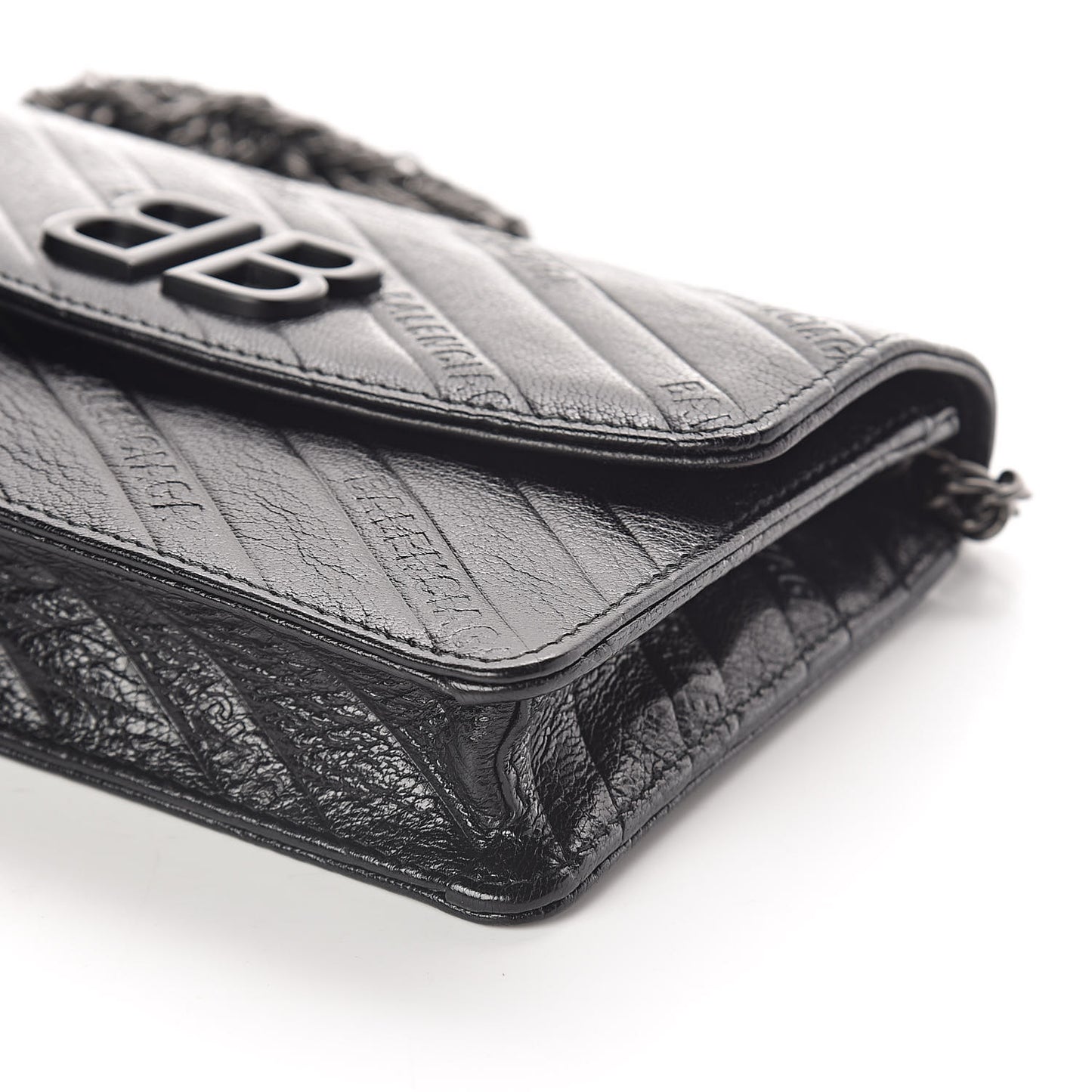 Shiny Goatskin Logo Embossed Monochrome BB Wallet On Chain Black