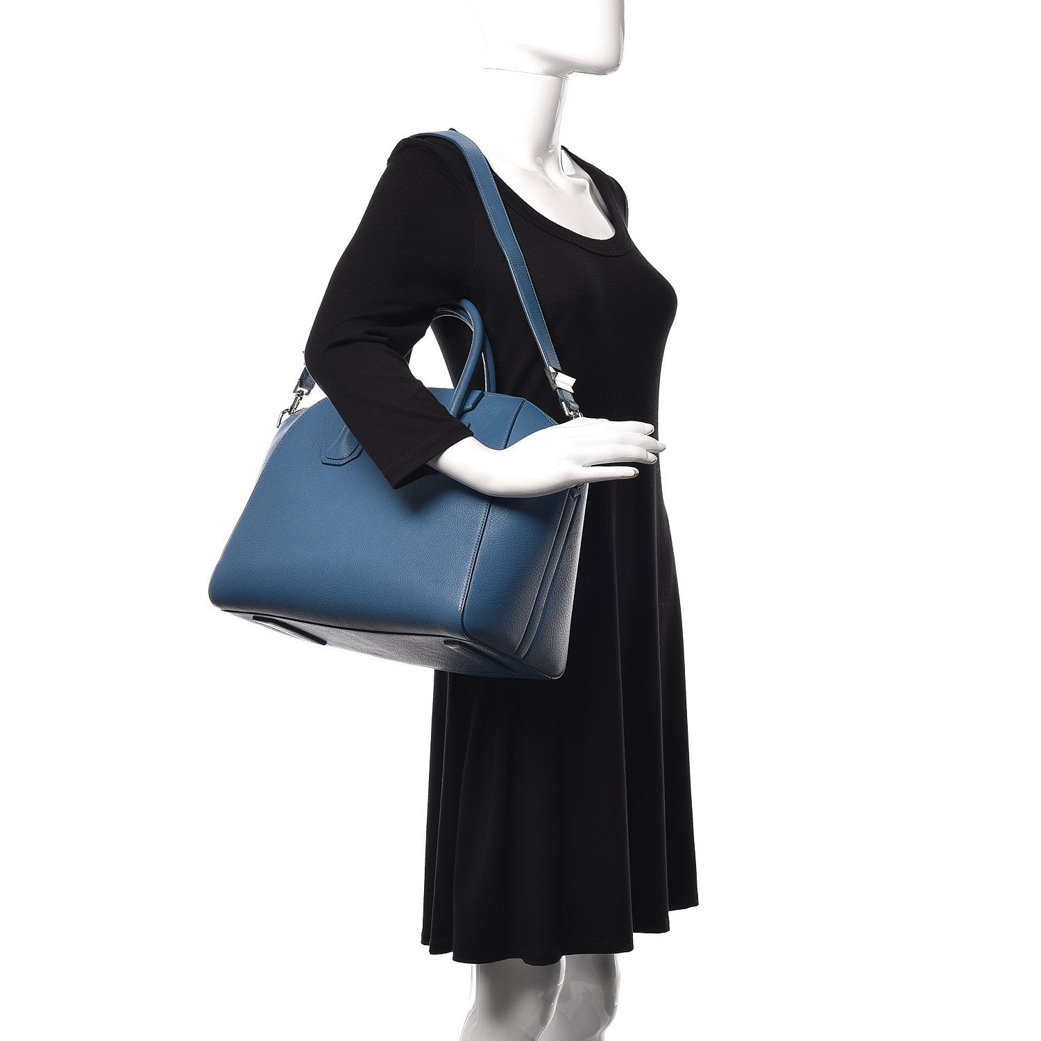 Givenchy Sugar Goatskin Medium Antigona Medium Blue 2 of 10
