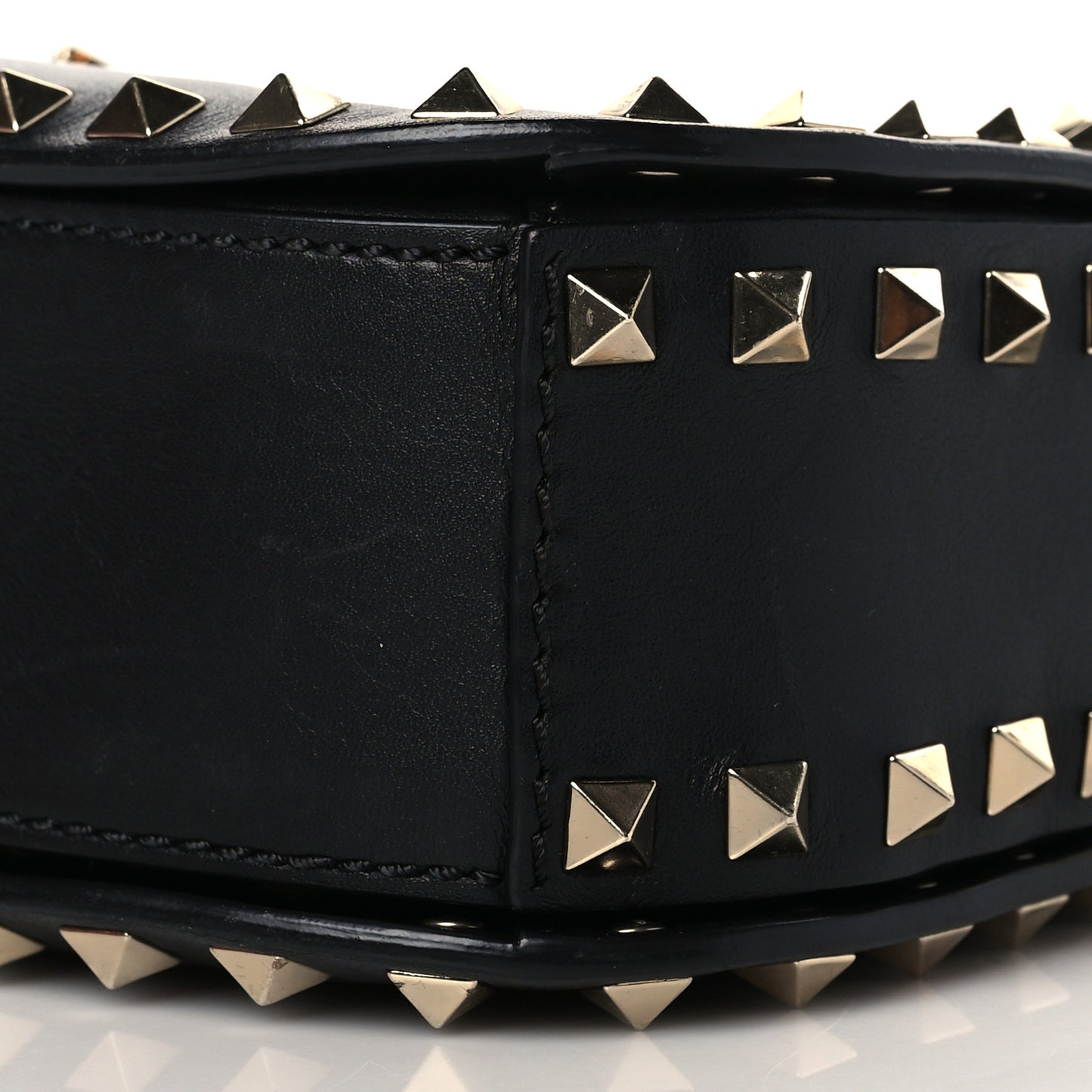 Vitello Medium Rockstud Flap Saddle Bag Black