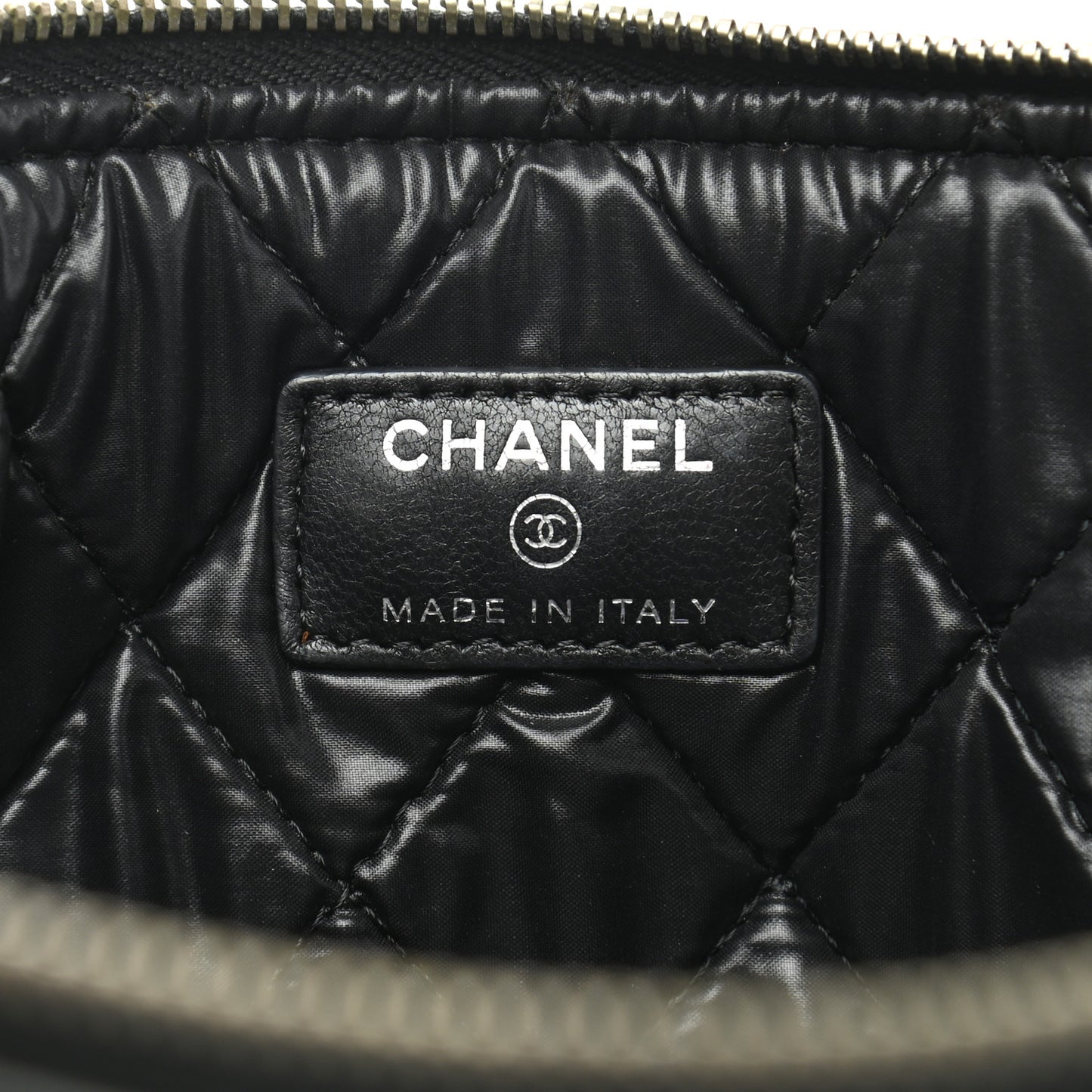 Lambskin Quilted Medium Cosmetic Case Black