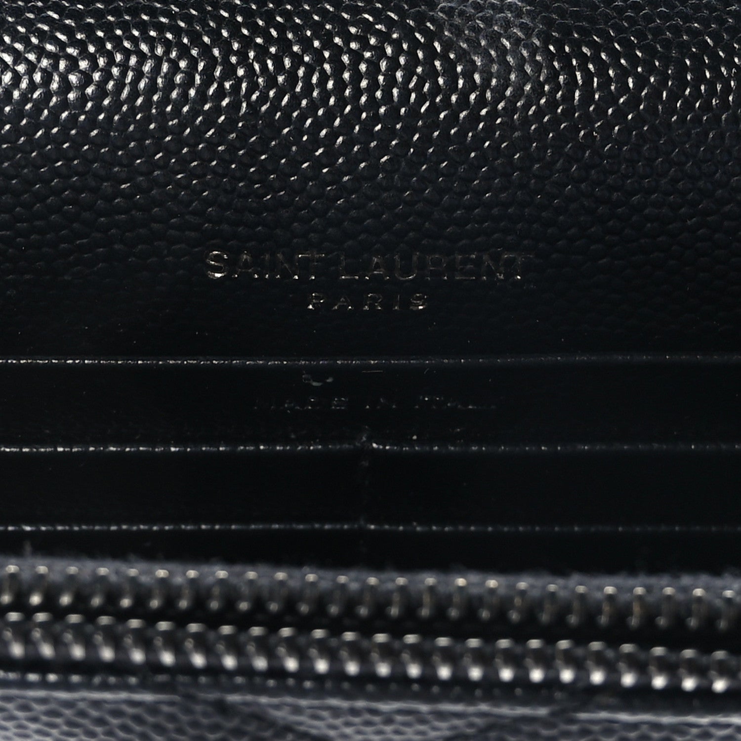 Saint Laurent Grain De Poudre Matelasse Chevron Monogram Monochrome Envelope Chain Wallet Black 6 of 9