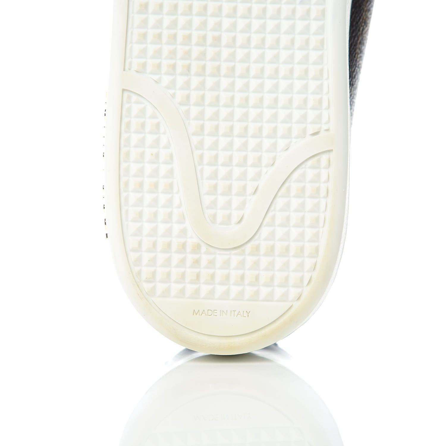 Louis Vuitton Patent Monogram Frontrow Sneakers 42 10 of 11