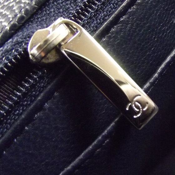 Caviar JUMBO Classic Flap Dark Navy Blue