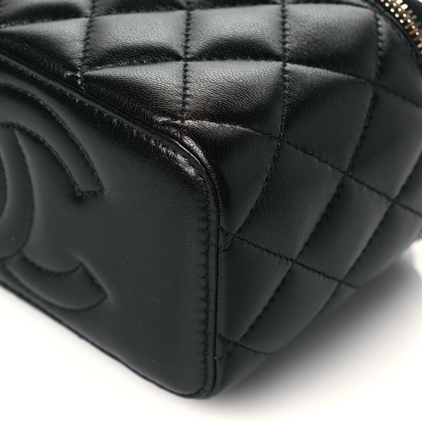 Lambskin Quilted Small Top Handle Vanity Case With Chain Black
