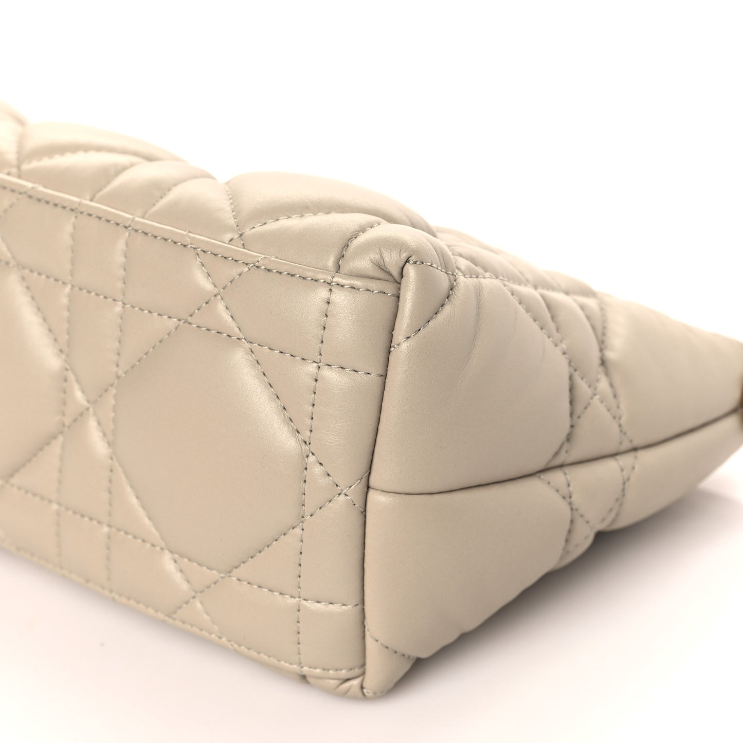 Calfskin Macrocannage Medium Diortravel Nomad Pouch Sand