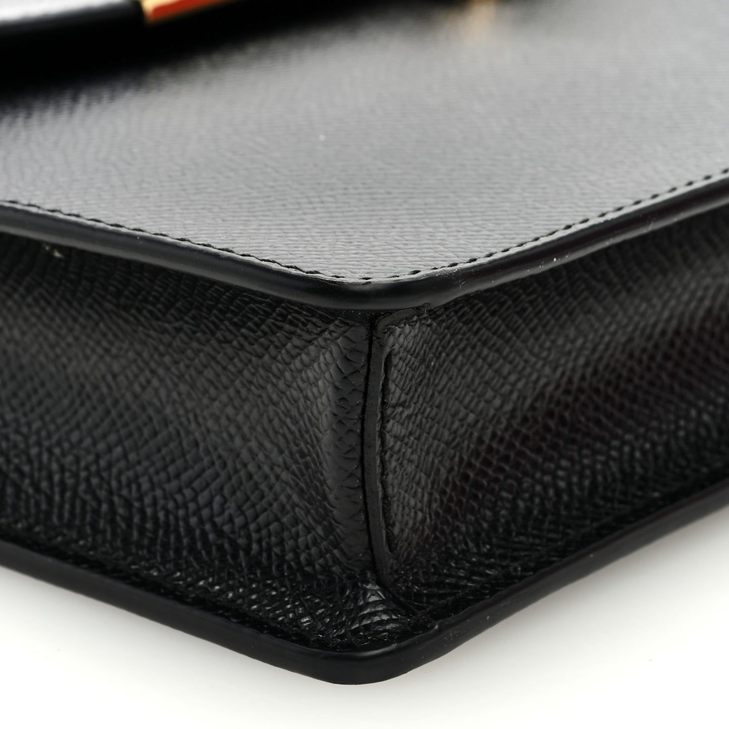 Pebbled Calfskin Gancio Wallet On Chain Black