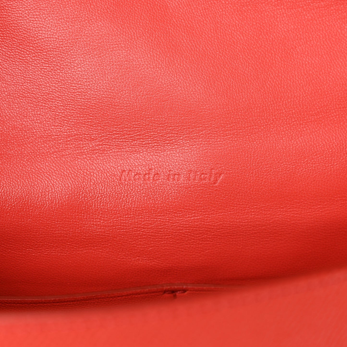 Grained Calfskin Medium Trotteur Bright Red