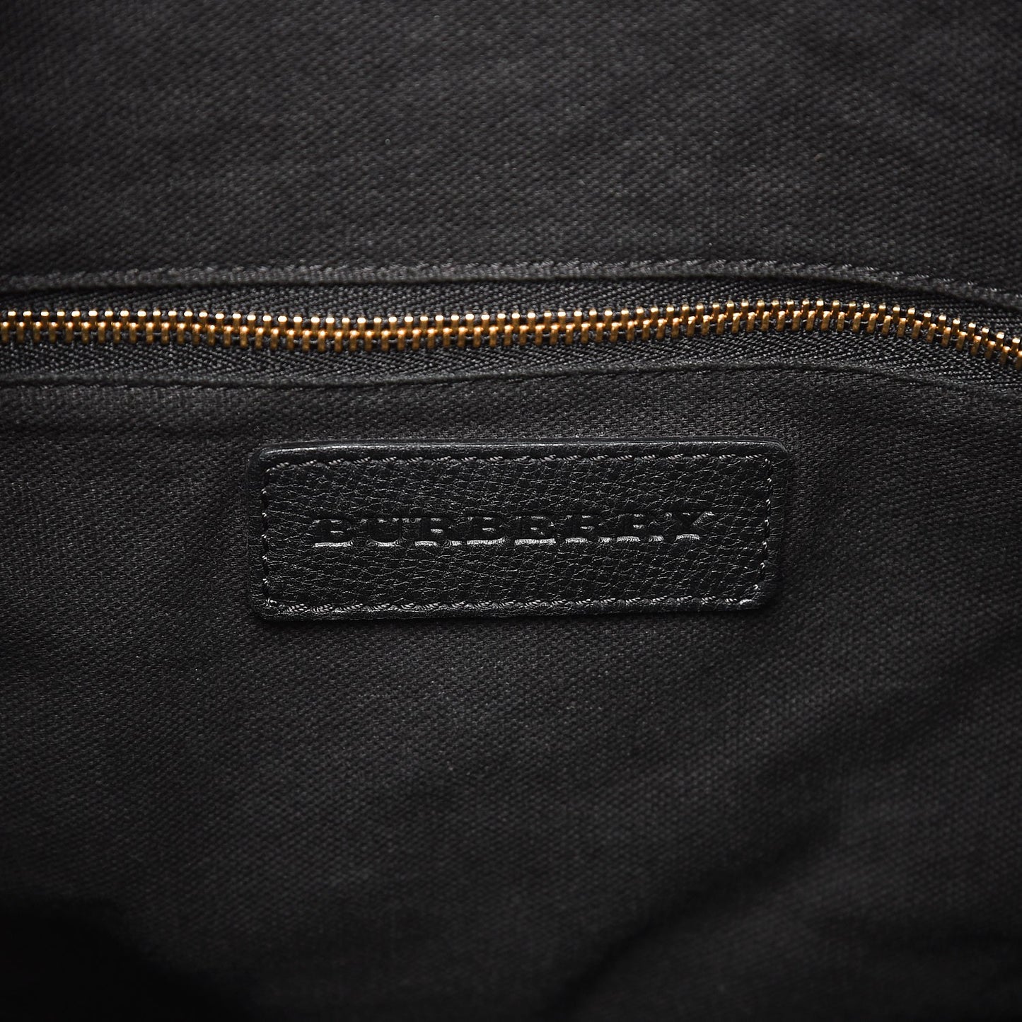 Grainy Calfskin House Check Medium Sycamore Hobo Black