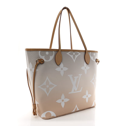 Louis Vuitton Monogram Giant By The Pool Neverfull MM Brume 3 of 10
