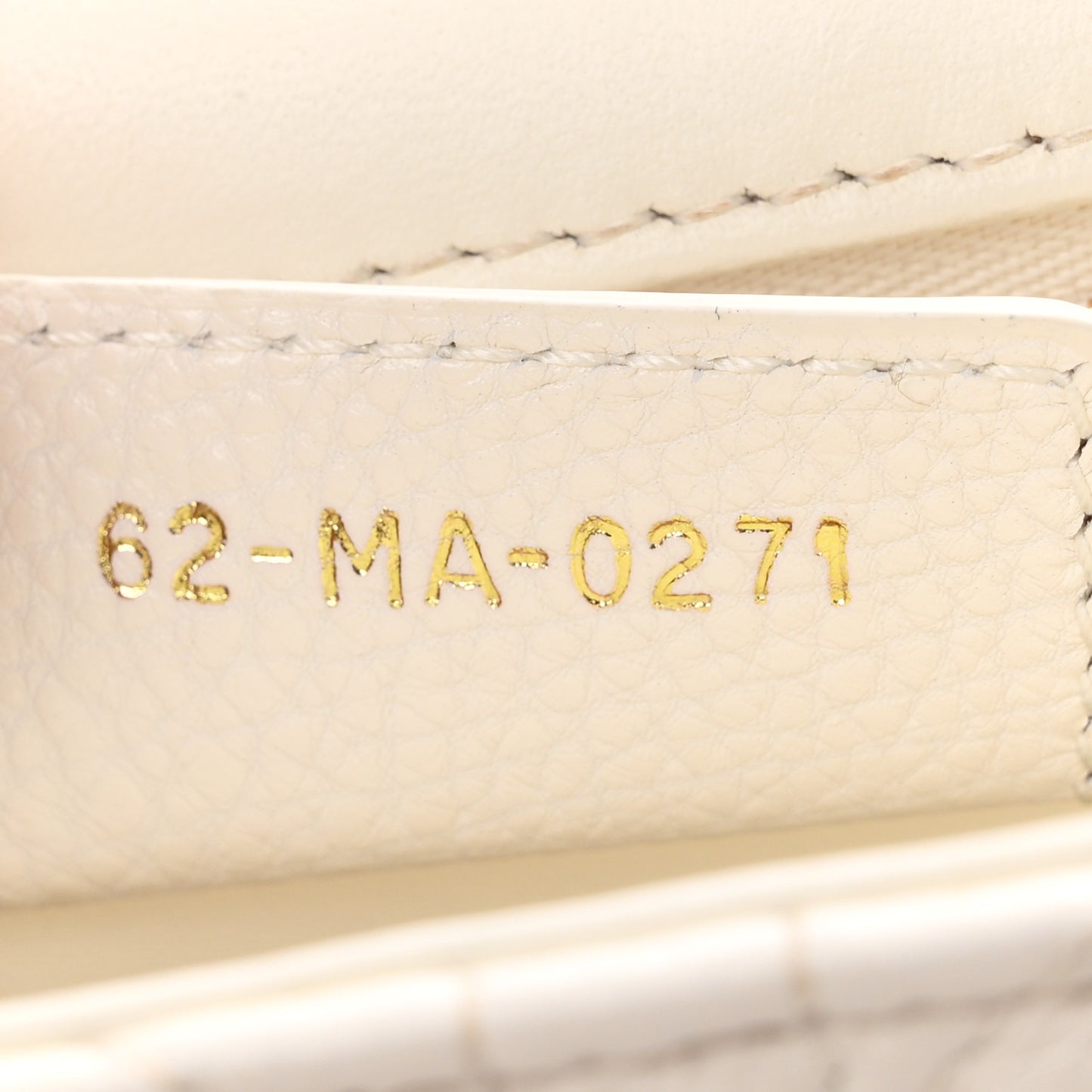 Supple Calfskin Cannage Medium Caro Bag Ivory