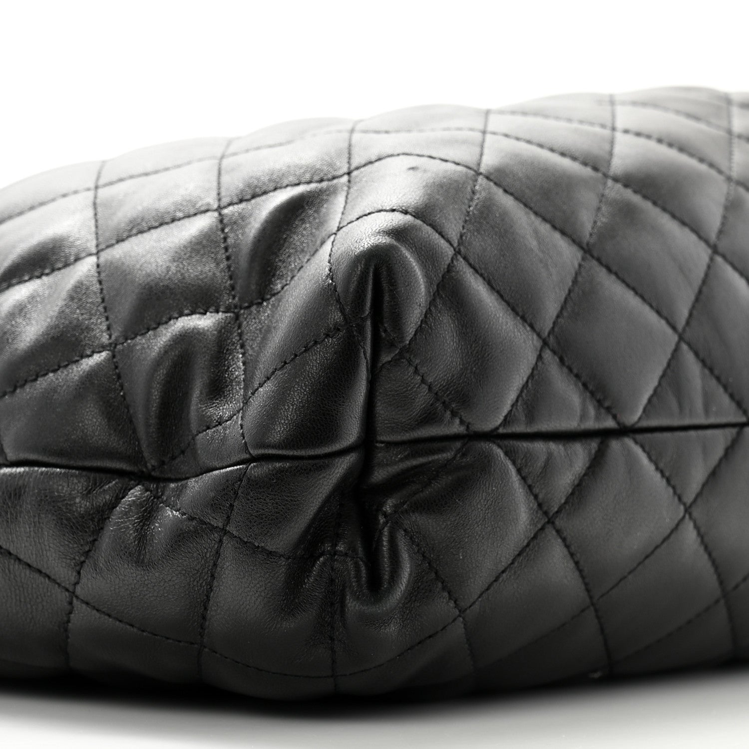 Saint Laurent Lambskin Quilted Maxi Icare Shopping Tote Black 9 of 10