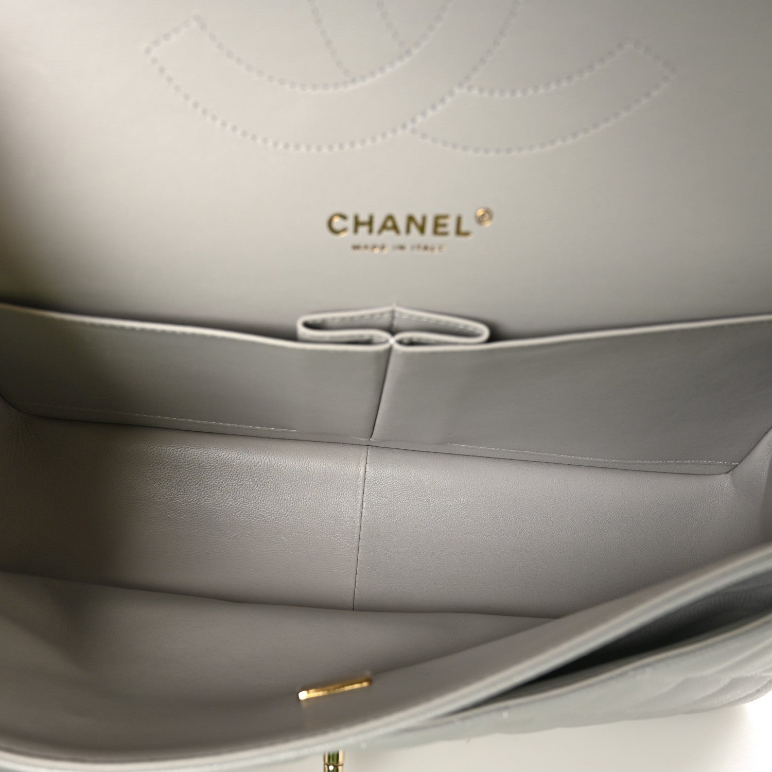 Chanel Caviar Quilted Jumbo Double Flap Grey 5 of 10