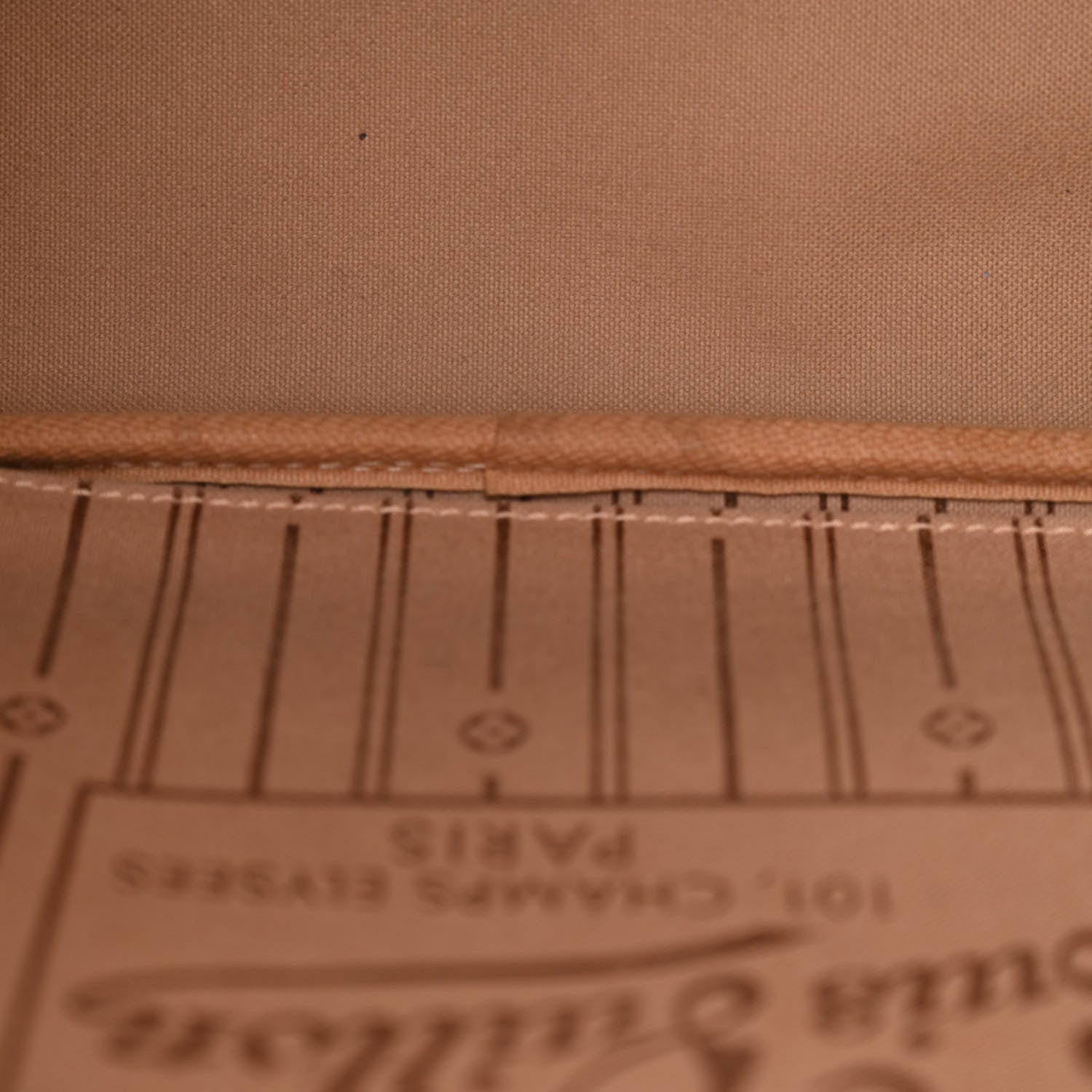 Louis Vuitton Monogram Neverfull MM 11 of 15