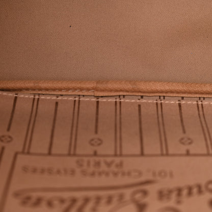 Louis Vuitton Monogram Neverfull MM 11 of 15