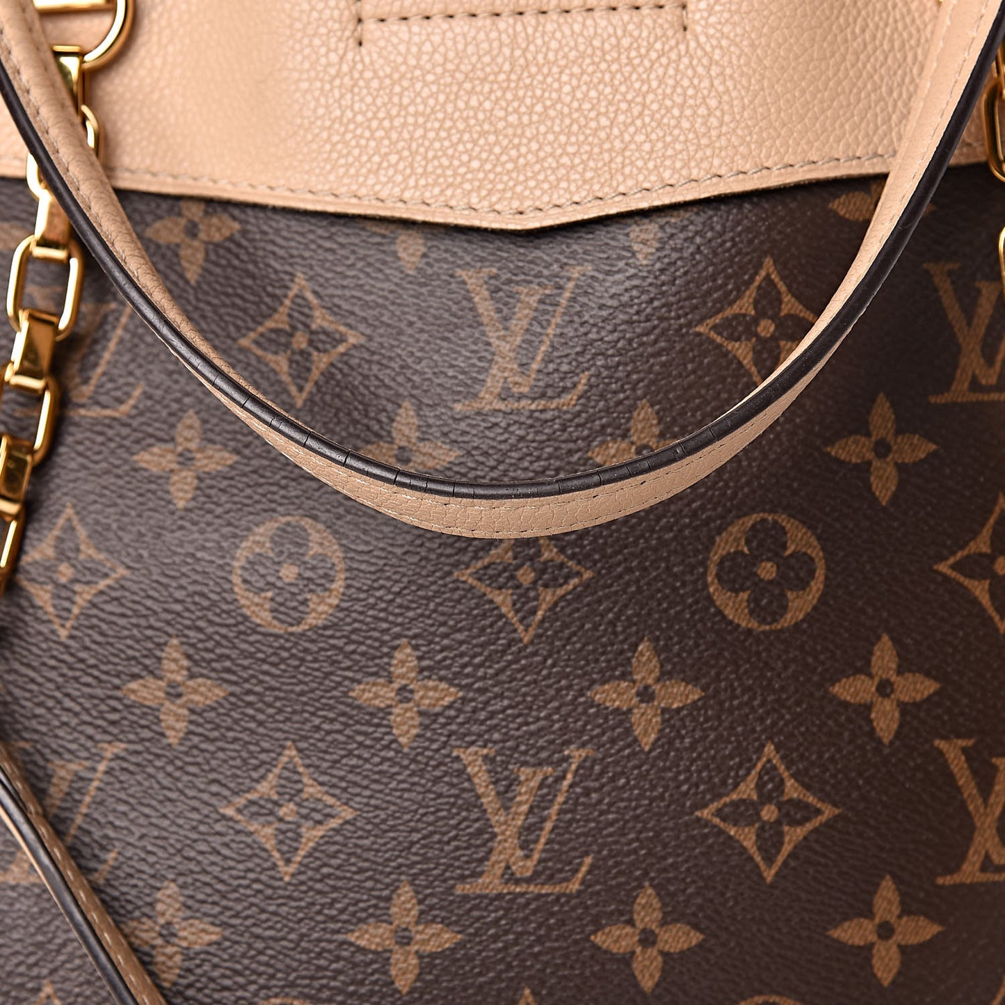Monogram Pallas Shopper Dune