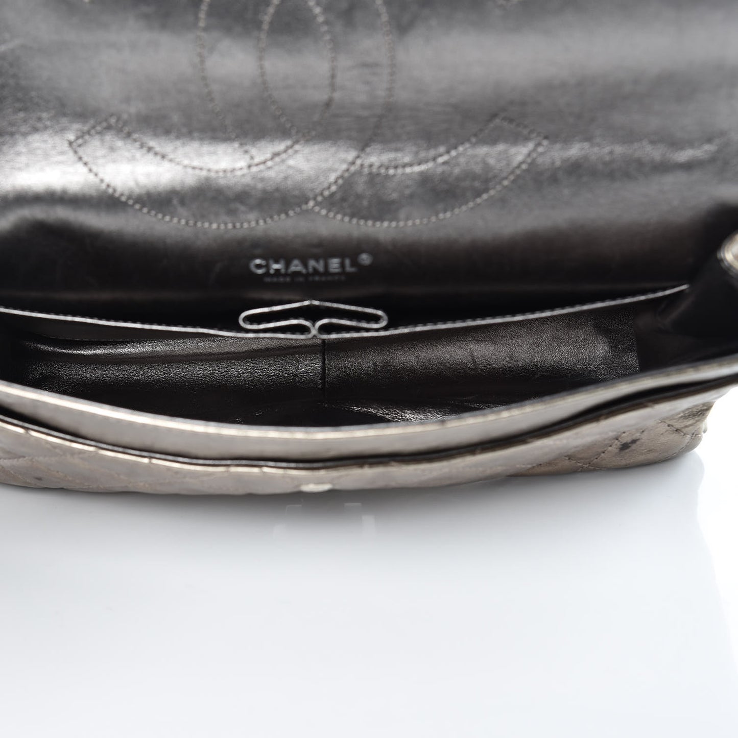 Metallic Aged Calfskin Quilted 2.55 Reissue 227 Flap Gold