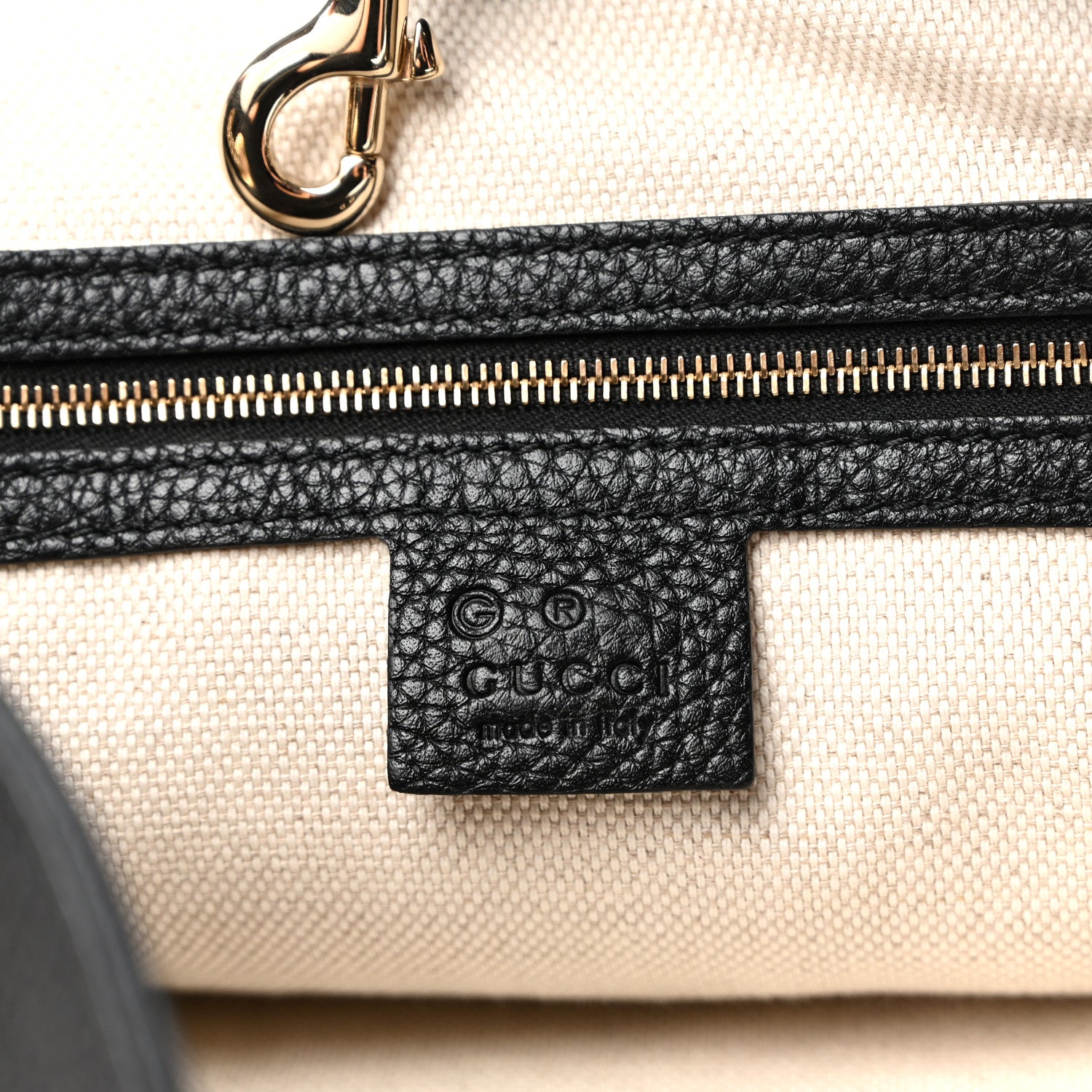 Gucci Pebbled Calfskin Medium Soho Chain Shoulder Bag Black 5 of 9